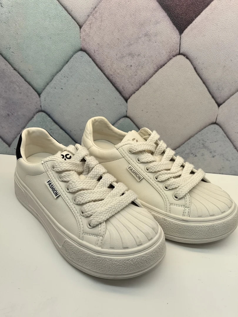 过款链接休闲时尚舒适平底贝壳小白鞋