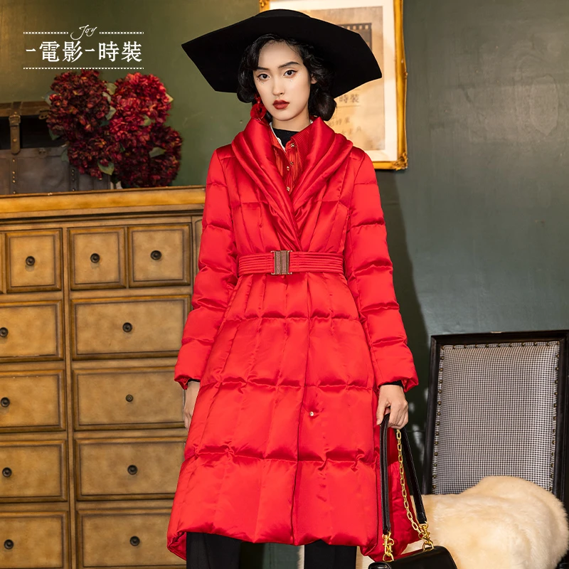 电影时装冬季新款红色长款羽绒服女装时尚加厚保暖FCDI145553