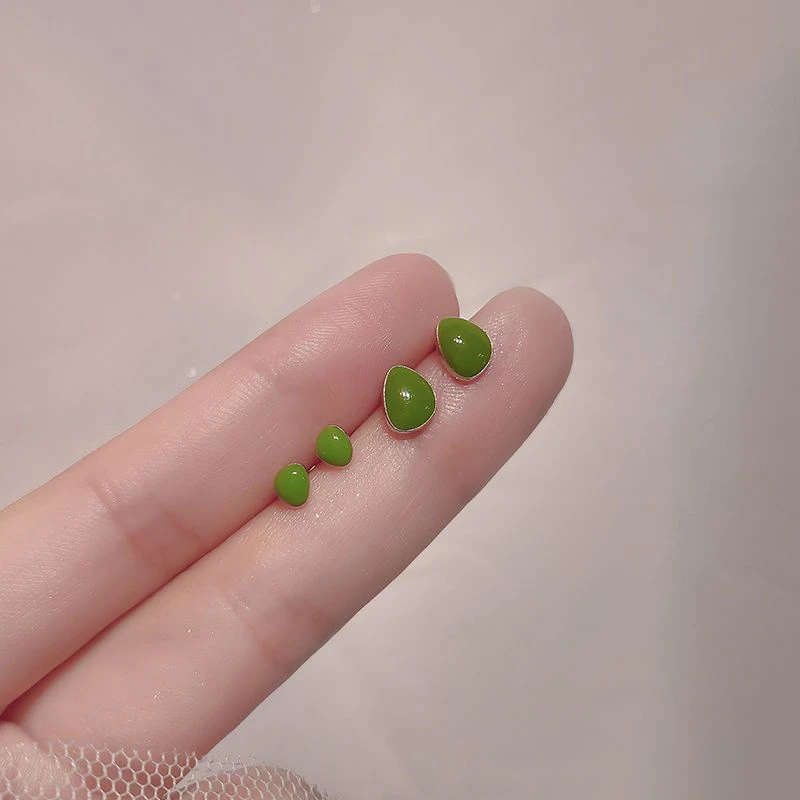 合金耳饰 牛油果色耳钉女银养耳耳钉2023年新款潮耳钉女小众设计