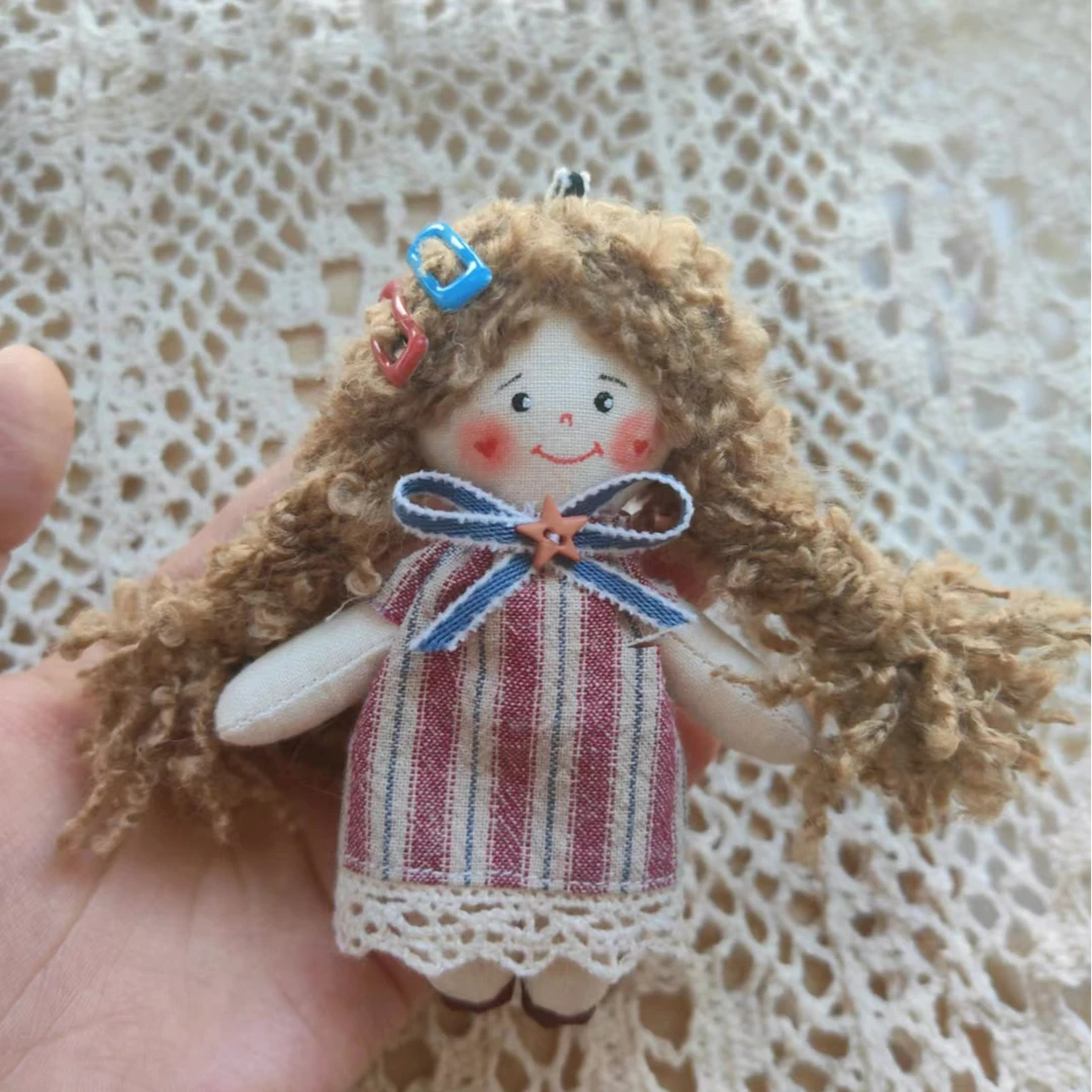 手工布艺裙子女孩挂件（拍前请先咨询）