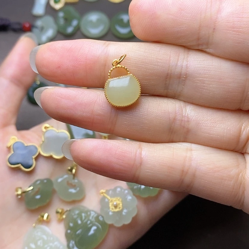 【闪购商品】和田玉颈饰银S925镀金镶嵌