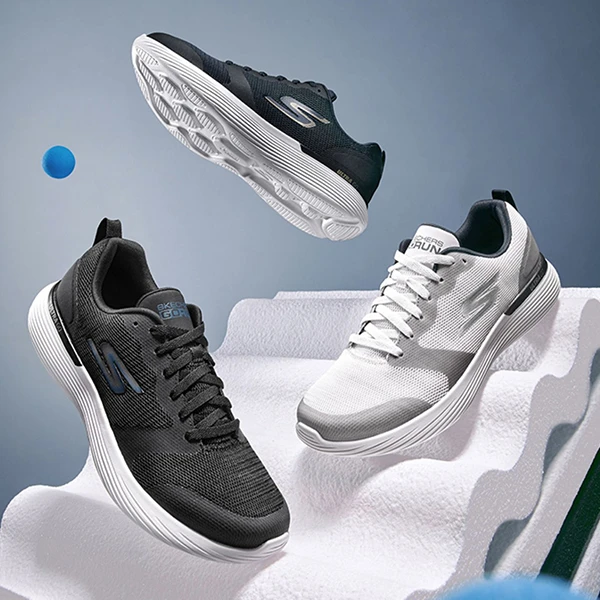 Skechers斯凯奇男子跑步鞋网面透气轻便运动鞋舒适时尚缓震220027