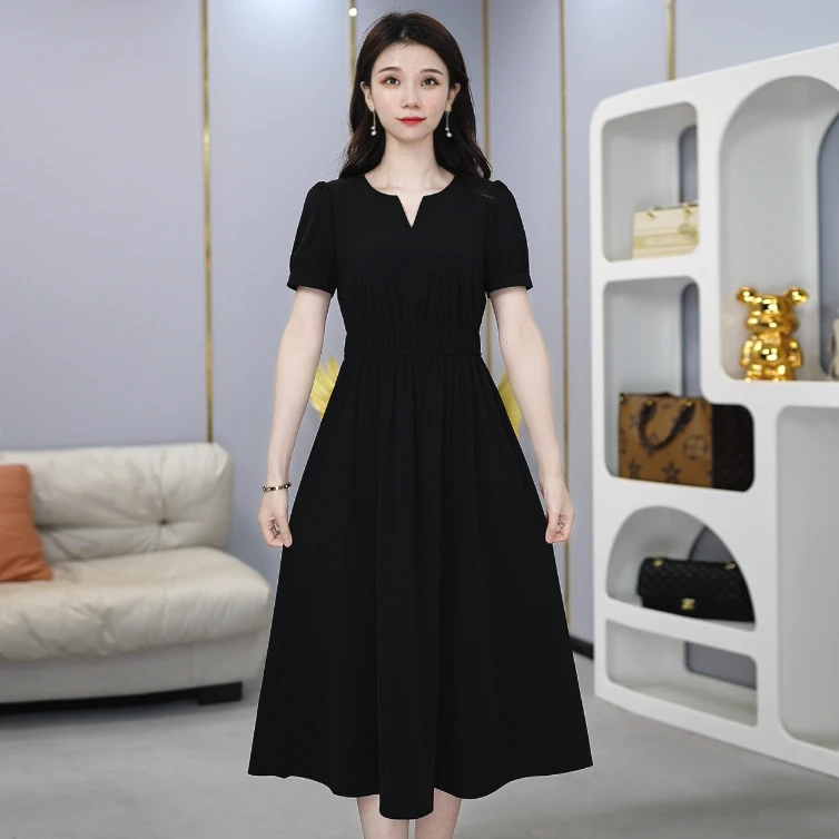 女装连衣裙裙子显瘦气质长裙夏季黑色收腰时尚小黑裙中长款赫本风