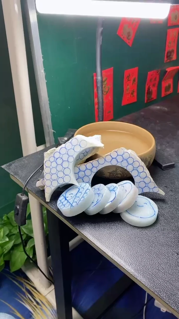 【闪购商品】翡翠边角未镶嵌多样性发货