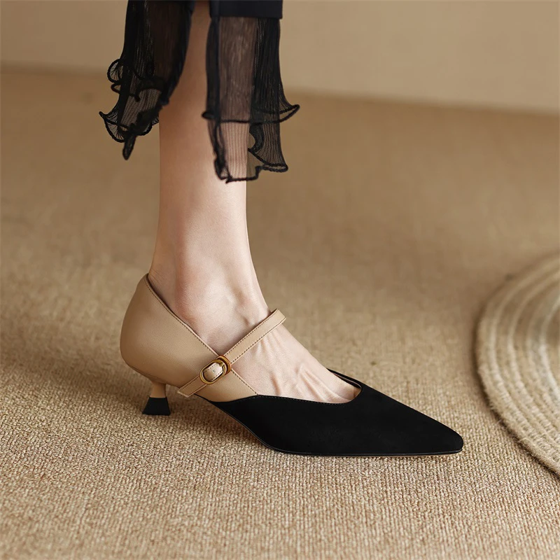 TOUCH MISS小众气质拼色真皮一字扣带浅口高跟鞋女尖头细中跟单鞋