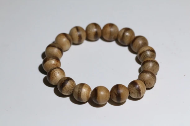 高级手串越南沉香花珠1.2规格手串多样性发货一条