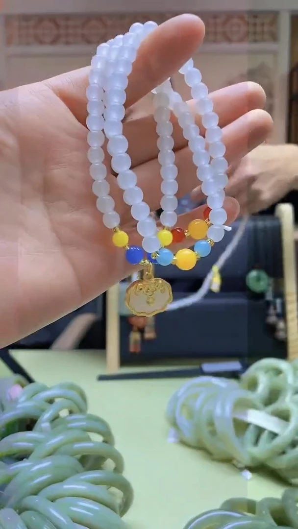 【闪购商品】石英质玉颈饰合金37