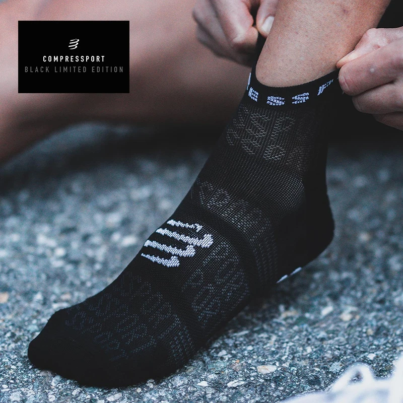 Compressport限量暗黑版 Black  v4.0跑步低帮袜RUN Lo Socks