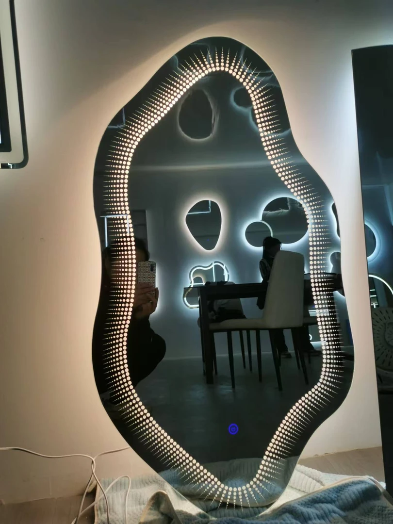 异形暖色触摸浴室镜化妆镜壁挂