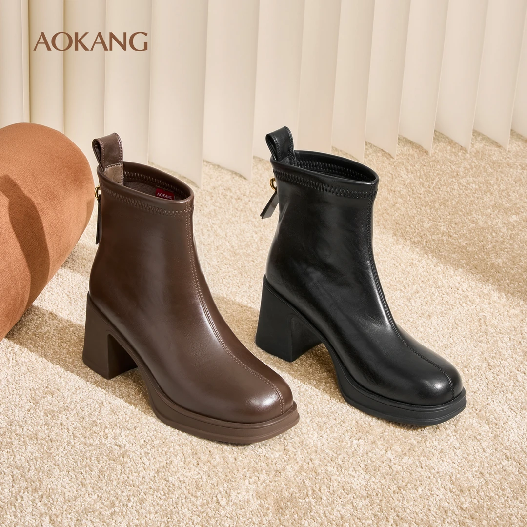 奥康2024冬季新款时髦简约气质粗跟短靴保暖黑色时装女鞋马丁靴