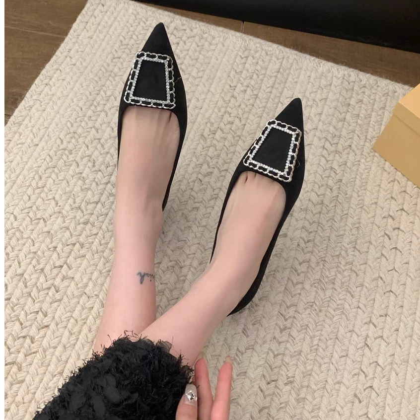 28-630 法系粗跟一脚蹬单鞋新款时尚气质尖头饰扣浅口女鞋