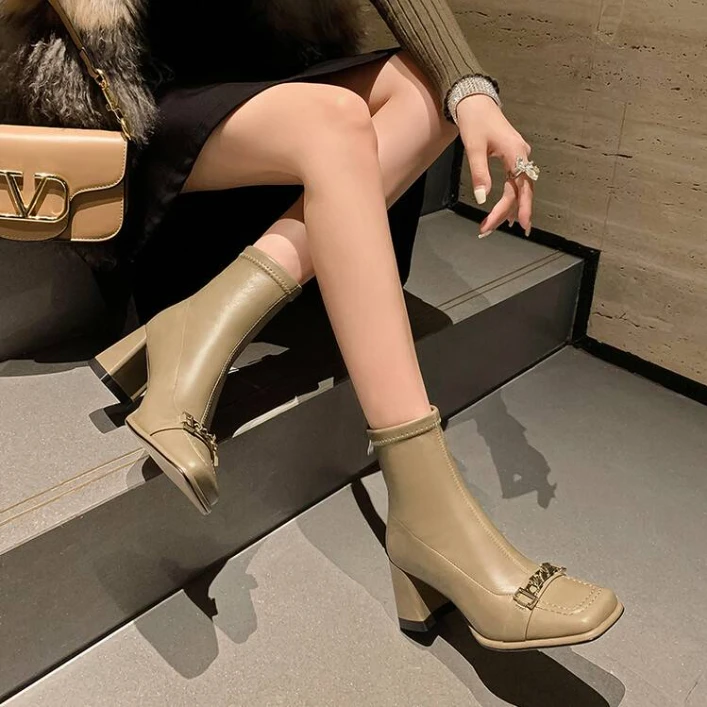 海洋女鞋2025时尚方头真皮女靴子秋冬加绒大码短筒马丁靴时装短靴
