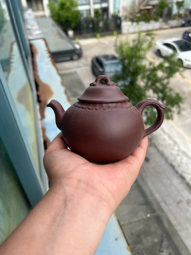 宜兴紫砂壶紫泥底槽清和鸣(老壶）