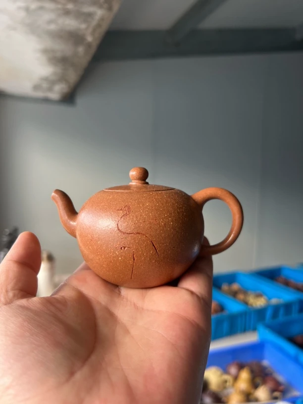 宜兴紫砂壶全手工黄降坡一粒珠