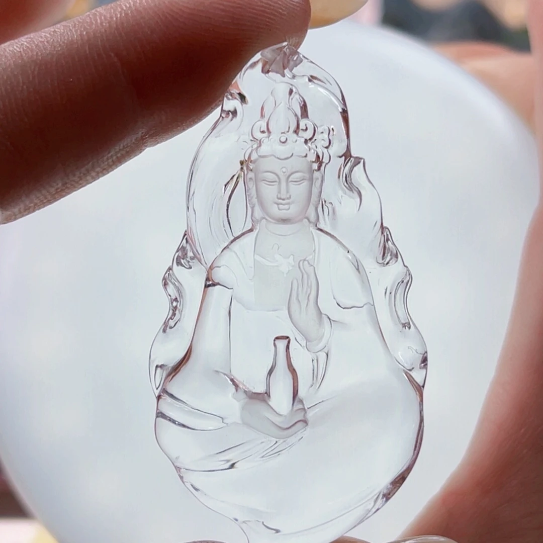 水晶颈饰未镶嵌陈*予吊坠