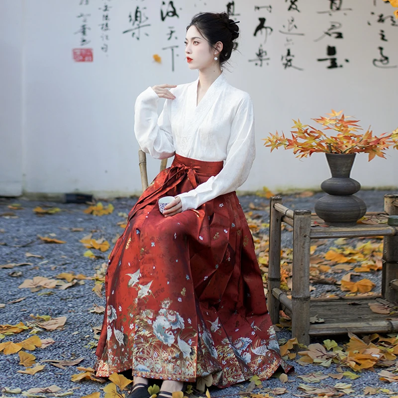 SF9016改良汉服新中式女秋装交领衬衣古风仙气上衣配红色马面裙