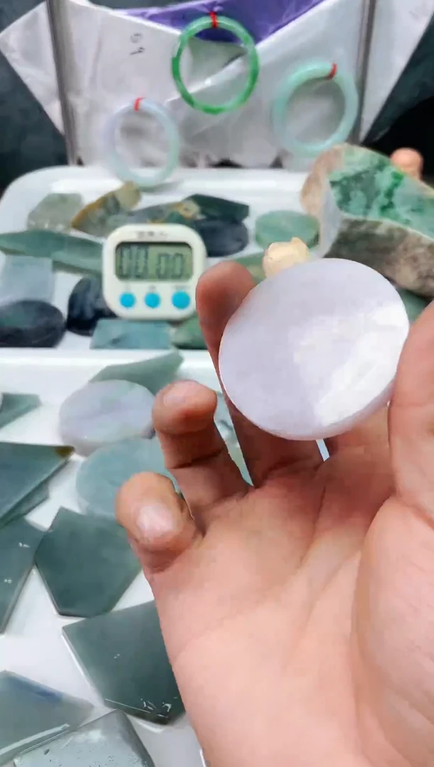 【闪购商品】翡翠颈饰未镶嵌翡翠