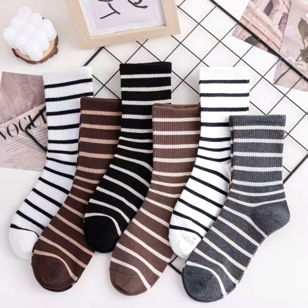 潮流款女士横条纹中长筒堆堆袜W8069