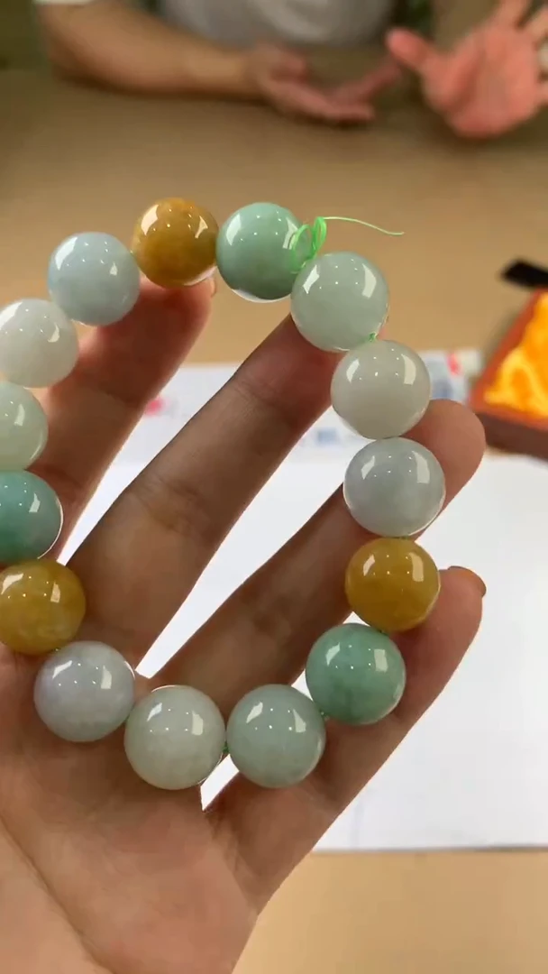 【闪购商品】翡翠颈饰未镶嵌