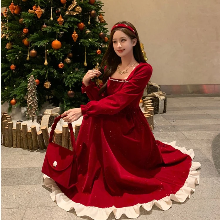 2024大码女装胖MM女长袖复古方领丝绒连衣裙春秋收腰显瘦秋冬礼裙