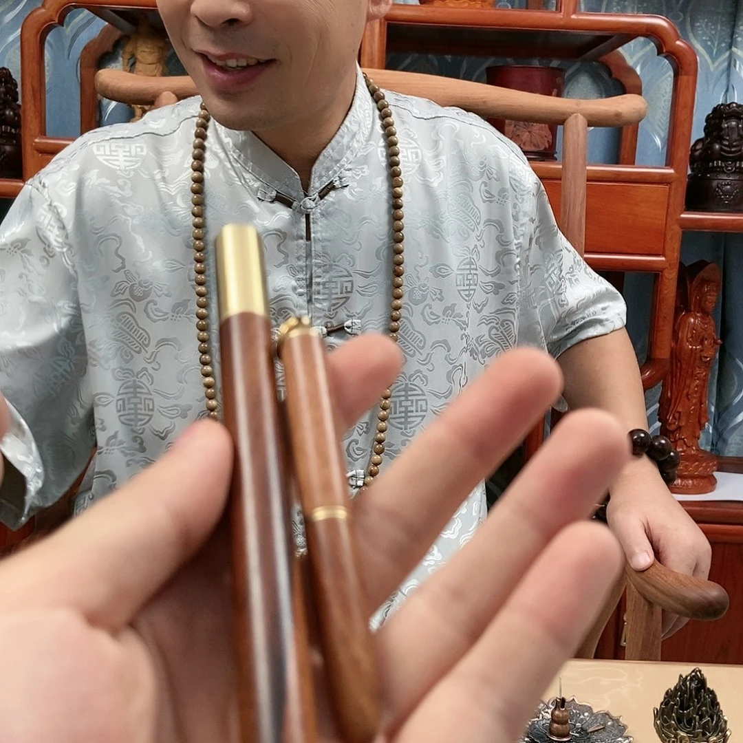 【闪购商品】花梨木类其他笔加耳勺