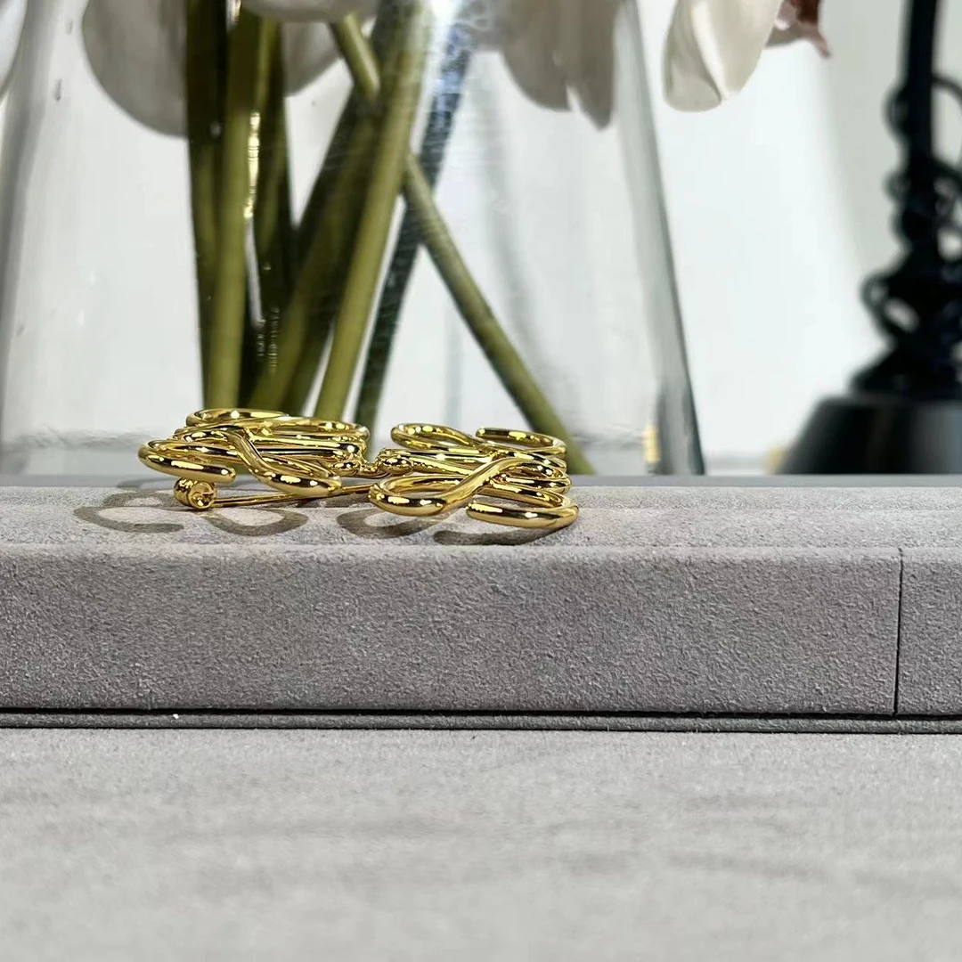 铜合金胸针 金色胸针手工轻奢时尚复古编织中古圈圈LYW001XZ