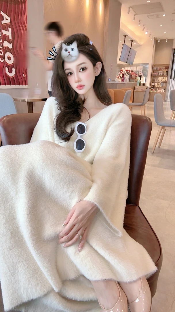 LIN小白 糯米白-新款韩系慵懒风长款水貂毛毛衣连衣裙50036