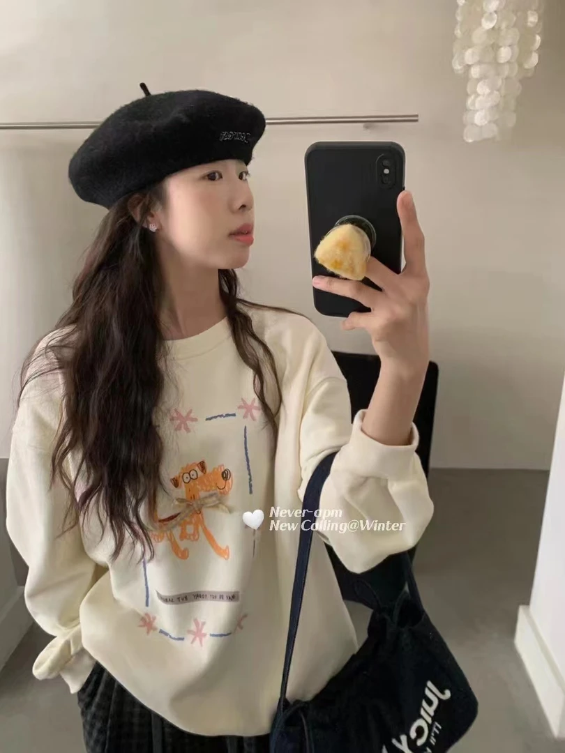 【小狗涂鸦】韩国东大门色彩绘画蝴蝶结眼镜小狗加绒卫衣