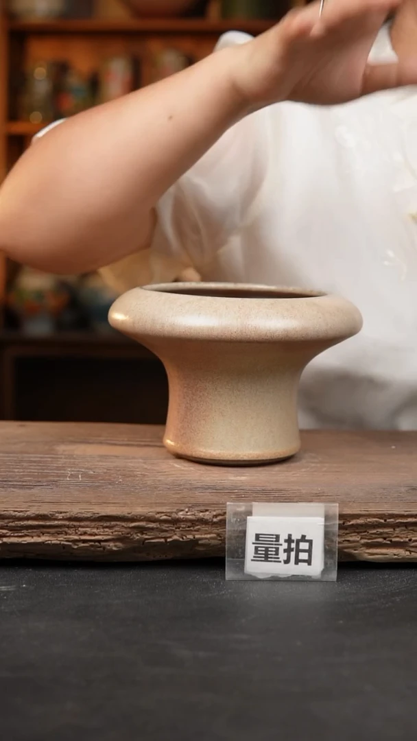 【闪购商品】瓷片 泥泥手工花盆口11.5高11