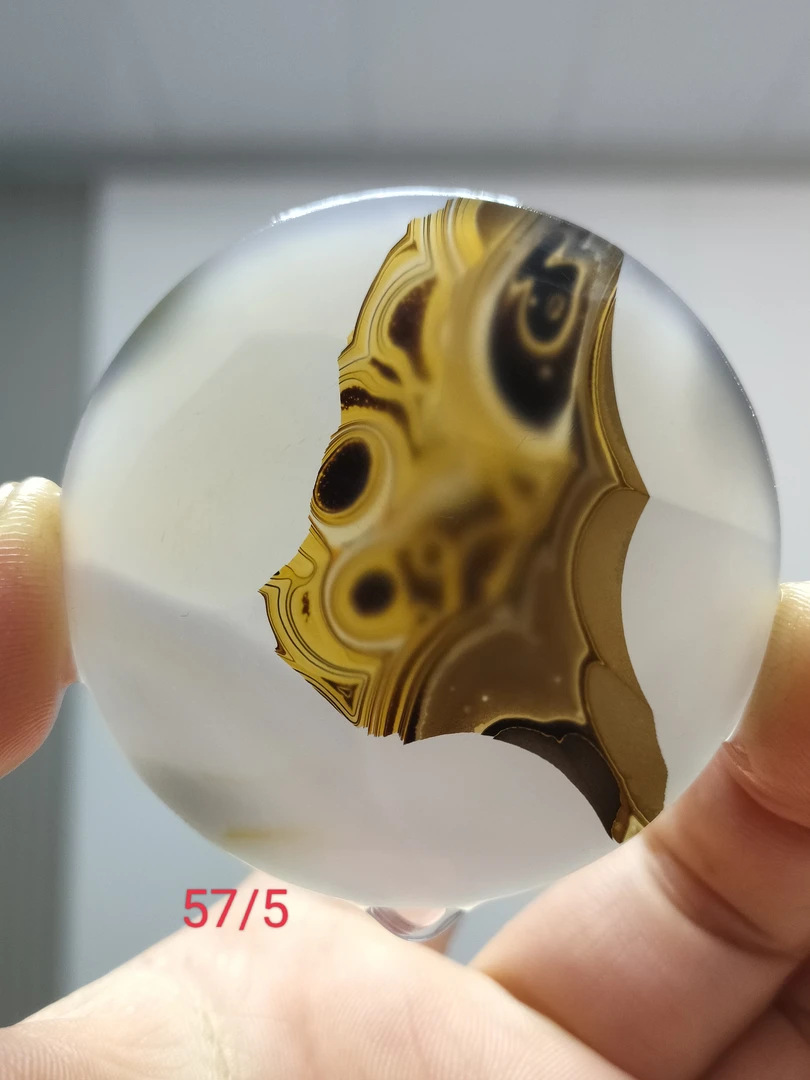 天然玛瑙像形圆牌吊坠 天然花纹  精致打磨  美观耐看