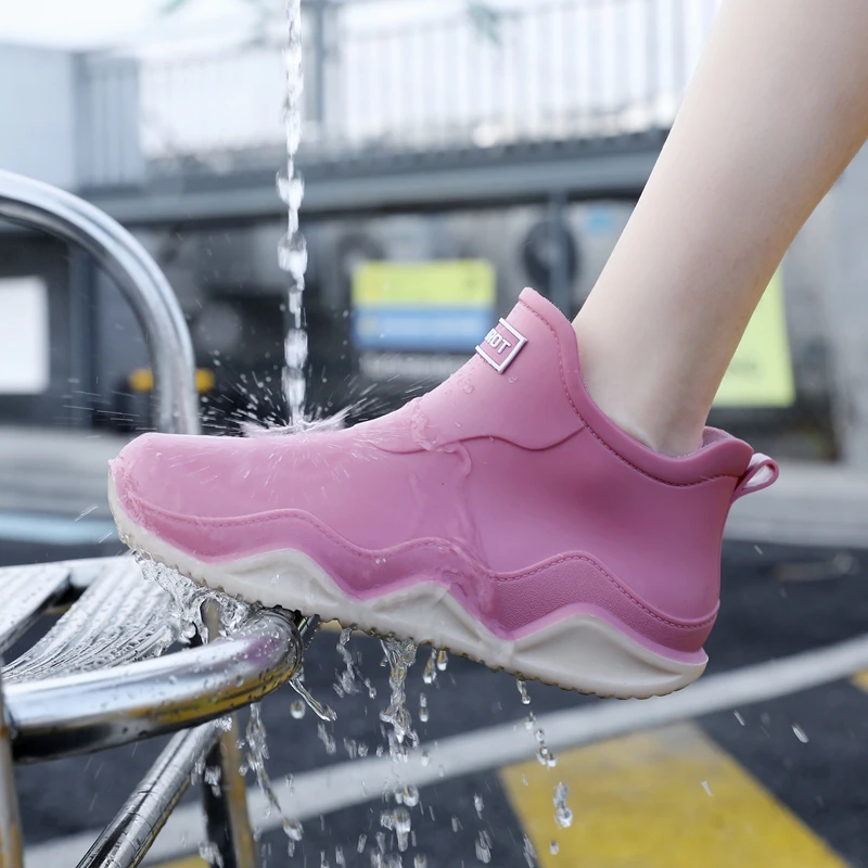 新款雨鞋女士外穿防滑防水厨房短筒耐磨时尚防水鞋加厚加绒轻便