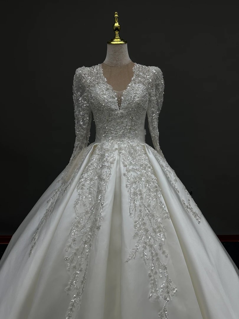 【LOEVER婚纱工厂】长袖V领复古新娘主纱气质款齐地