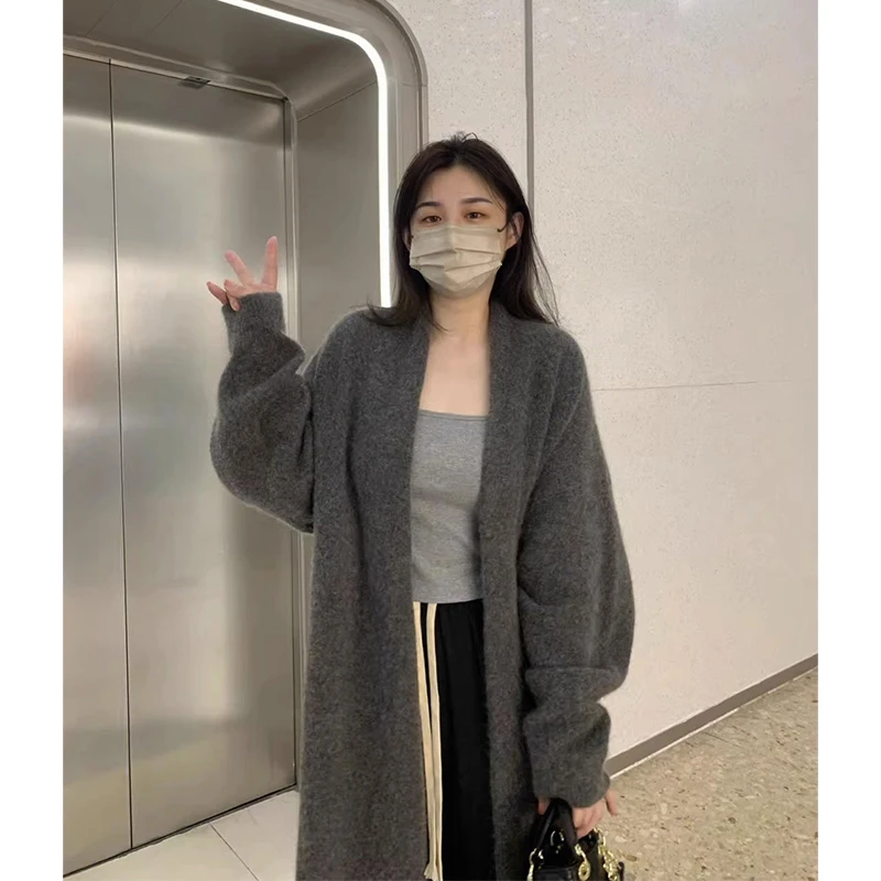 灰色中长款过膝毛衣外套女秋冬季慵懒风加厚宽松2024新款针织开衫