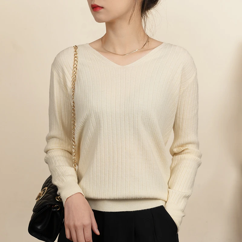 2024秋季时尚简约V领针织衫长袖百搭气质针织衫微胖遮肉上衣