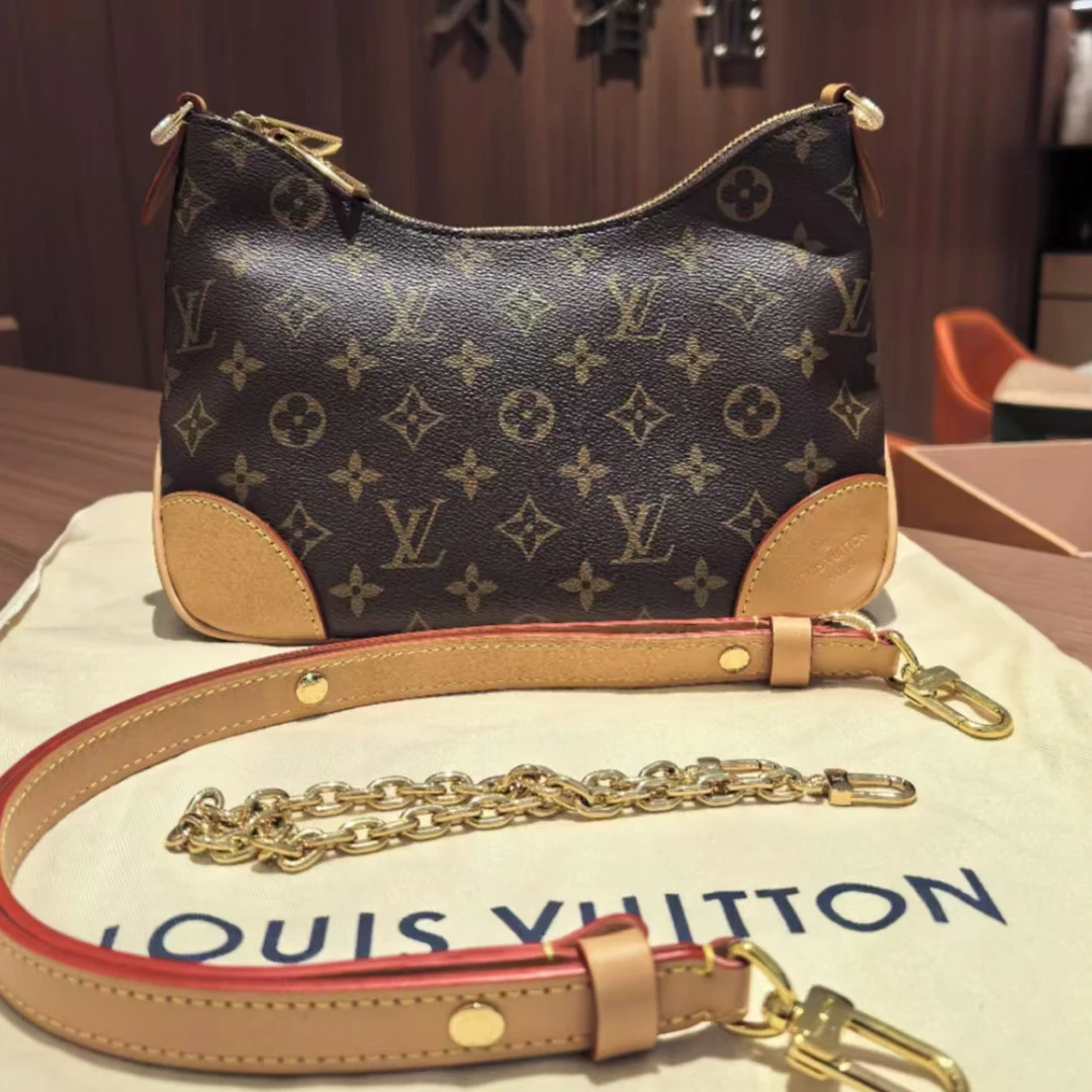 99新 LouisVuitton/路易威登 LV/牛角包/闲置成色/斜挎包