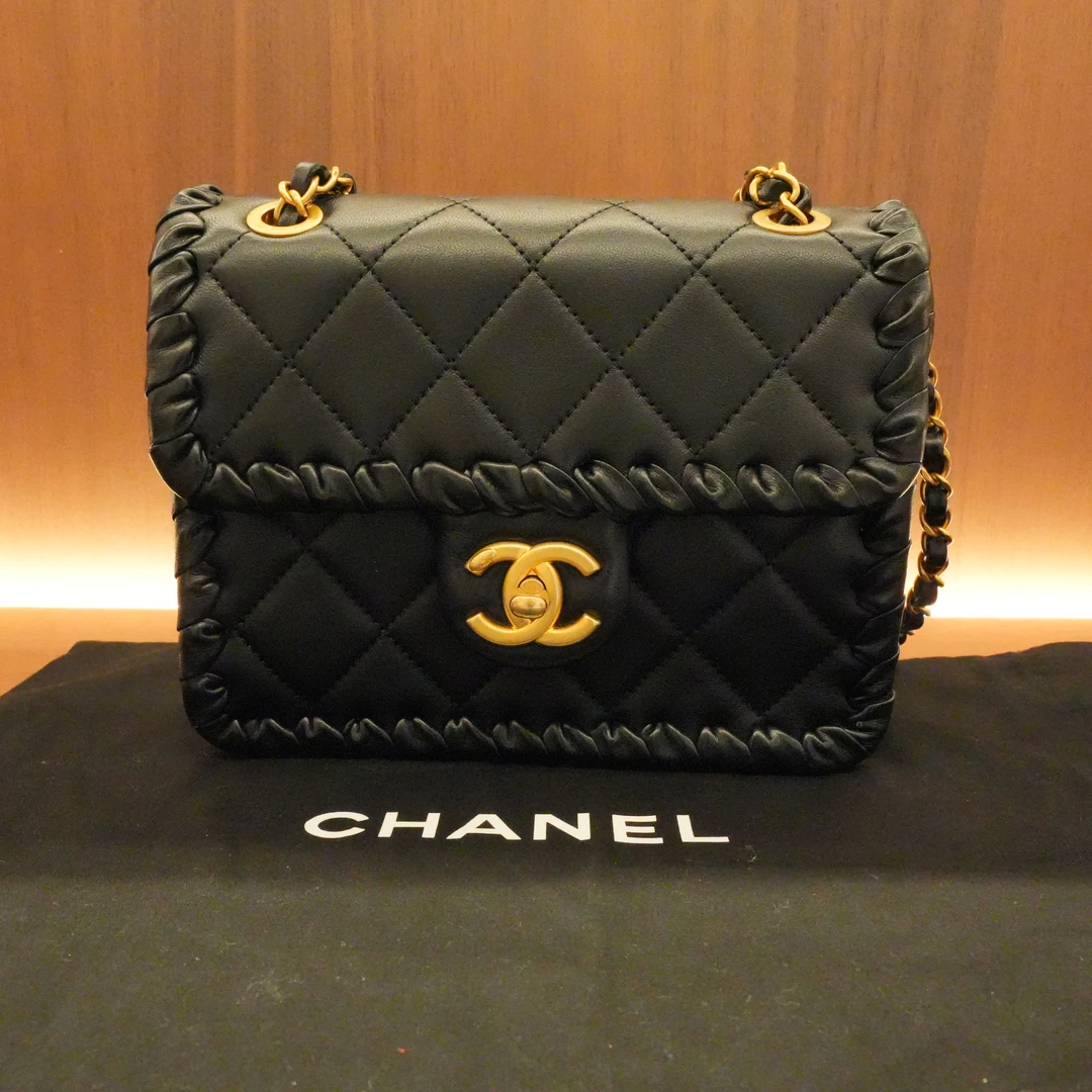 99新 Chanel/香奈儿 22C 黑金豆腐包方胖子