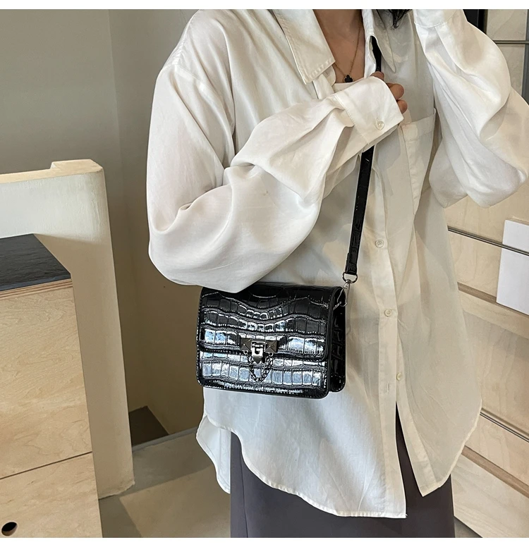 女神包斜挎包时尚潮流新品包包女斜挎软包通勤简约百搭潮牌小包包