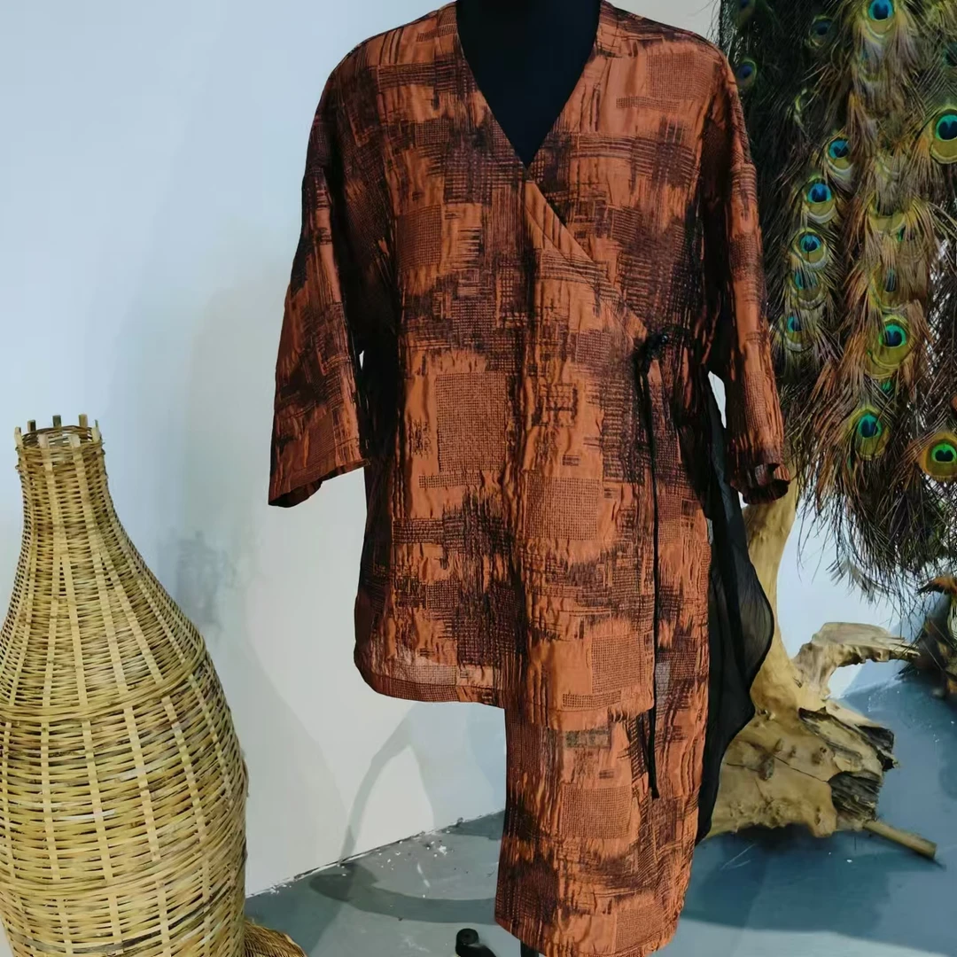 凤徕兮私人定制咖色提花斜襟不规则加纱中长款上衣 LS330-1