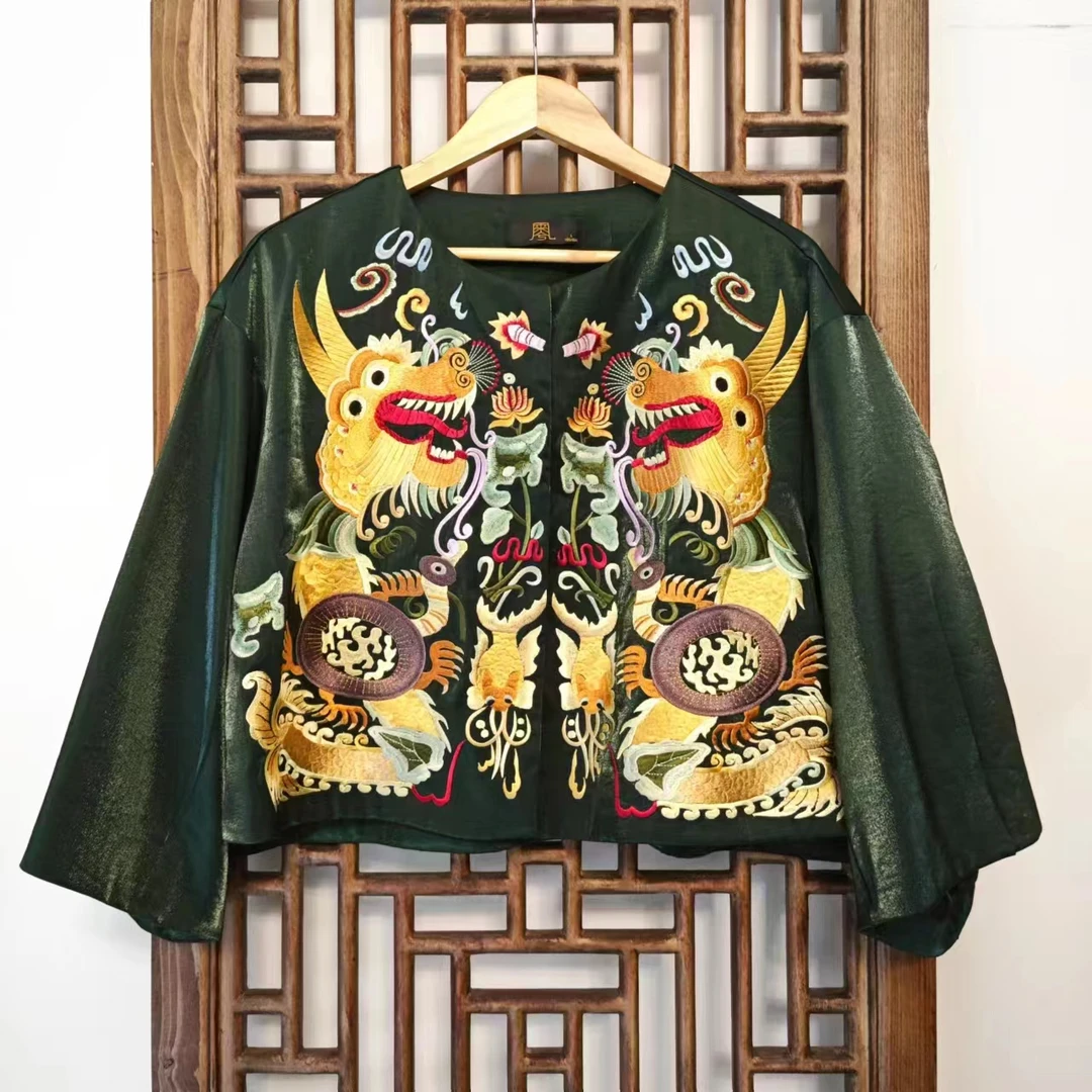 凤徕兮私人定制绿底图腾刺绣对襟短开衫 (LS057-3)