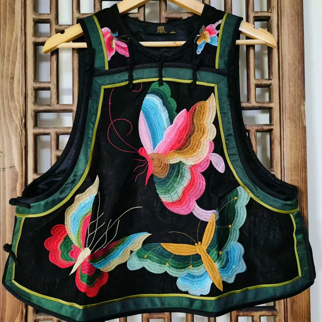 凤徕兮私人定制黑底彩蝴蝶刺绣十三太保无袖马甲(HM10109)