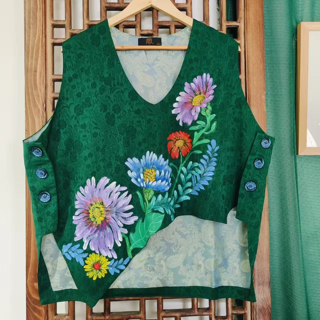 凤徕兮私人定制绿色暗纹手绘彩色菊花v领斜边两侧带扣马甲(LS185)