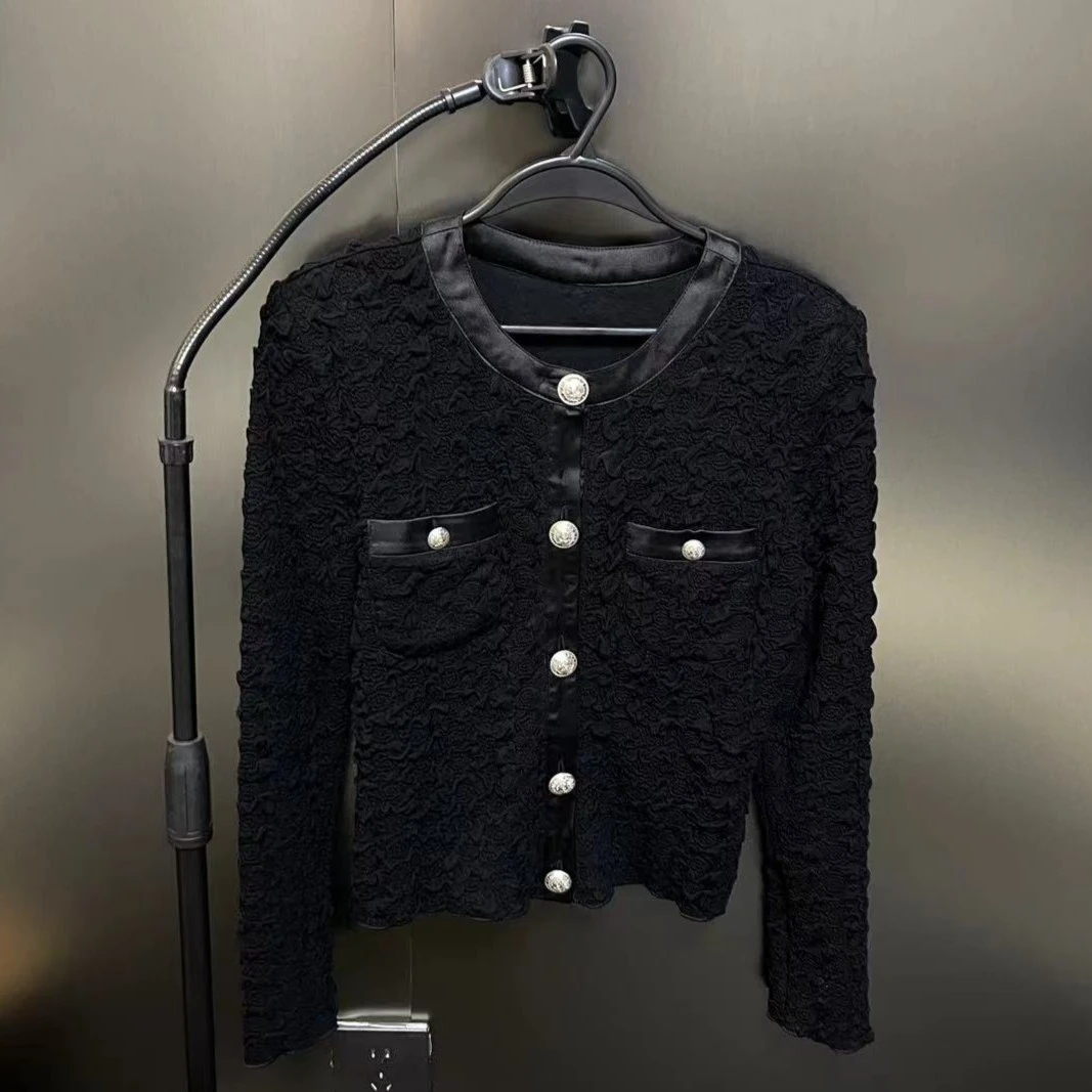 DA-J秋冬款设计感定制巴尔曼金属扣泡芙肌理纹衬衣女上衣