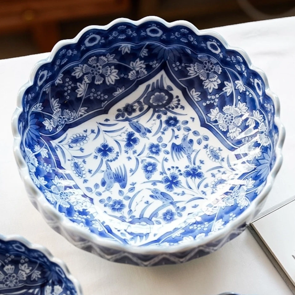 日本进口花凛染付更纱青花瓷菊型盘点心盘菜盘釉下彩陶瓷手绘蓝色