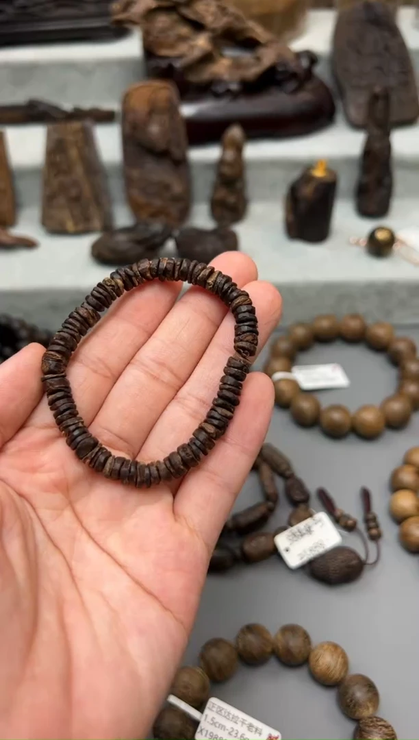 【闪购商品】沉香达拉干片片珠 4.8g