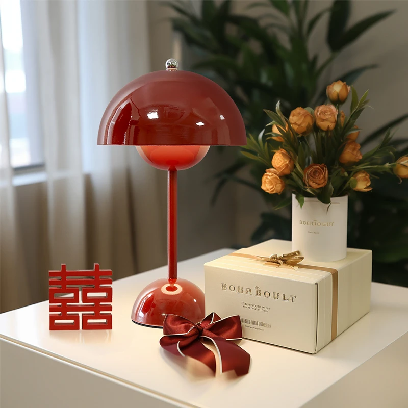 丹麦花苞台灯卧室床头充电喜灯红色结婚陪嫁长明灯新人礼物蘑菇灯