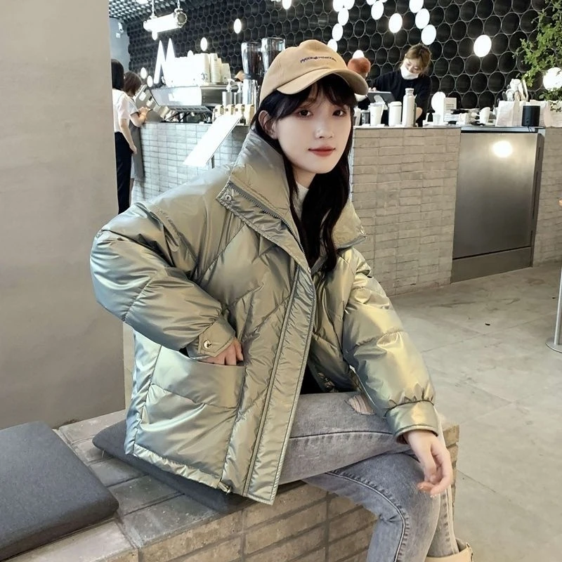 波司豋2022冬季新款服女潮短款小个子宽松加厚百搭外套