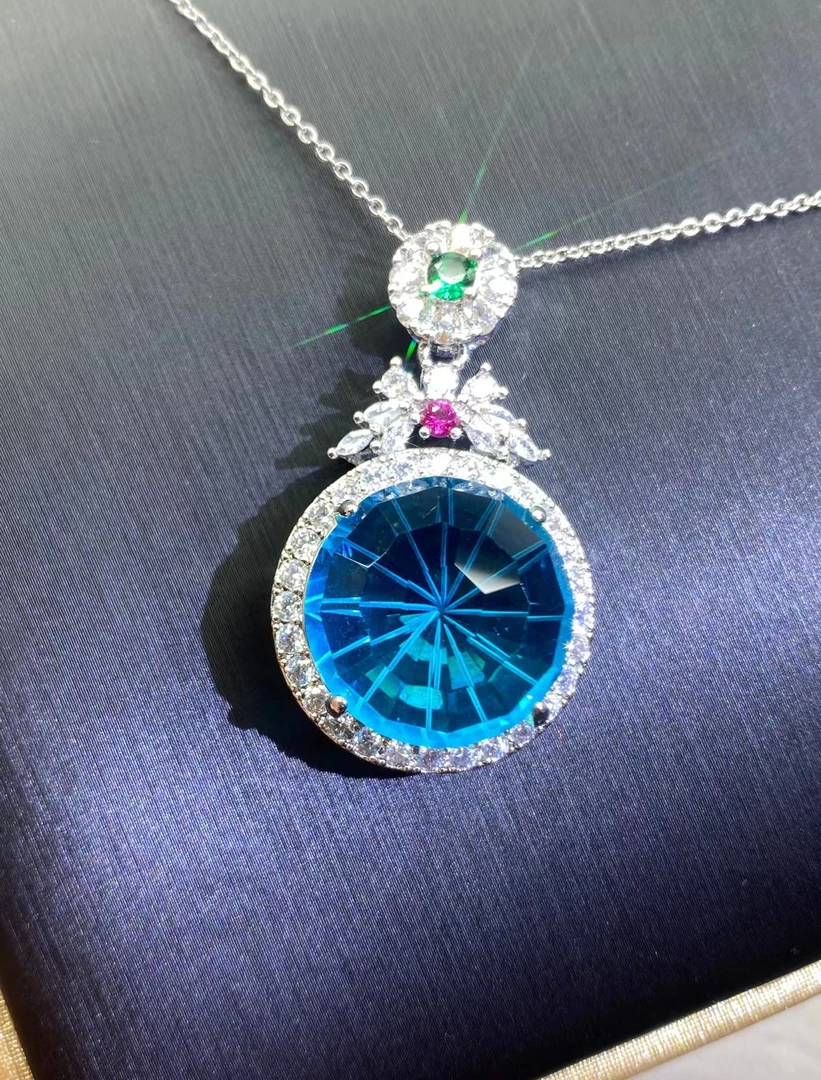 托帕石（处理）托帕石项链坠小圆满轻奢气质百搭豪华精工镶嵌高大上