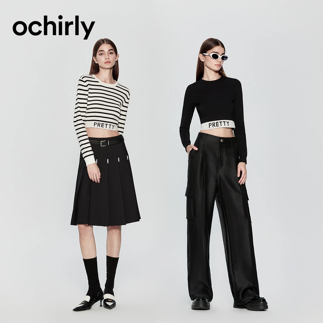 ochirly欧时力 休闲运动风长袖针织衫女秋装短款上衣修身风感波粒