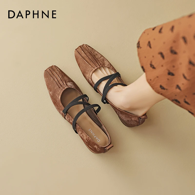 达芙妮复古玛丽珍女鞋2025新款秋冬气质单鞋芭蕾舞鞋雅丹风小皮鞋