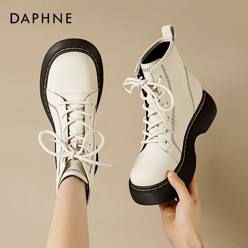 达芙妮马丁靴女2025爆款秋白色厚底真皮爆款日式时尚松糕工装短靴